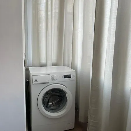 Ilo'S Apartment *